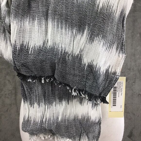 Collection 18 Women’s Heather Grey White Woven Stripe Rectangle Scarf 12x96 - Picture 7 of 16